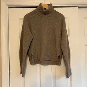 Abercrombie & Fitch Women’s Brown Turtle Neck Sweater XS Wool blend
